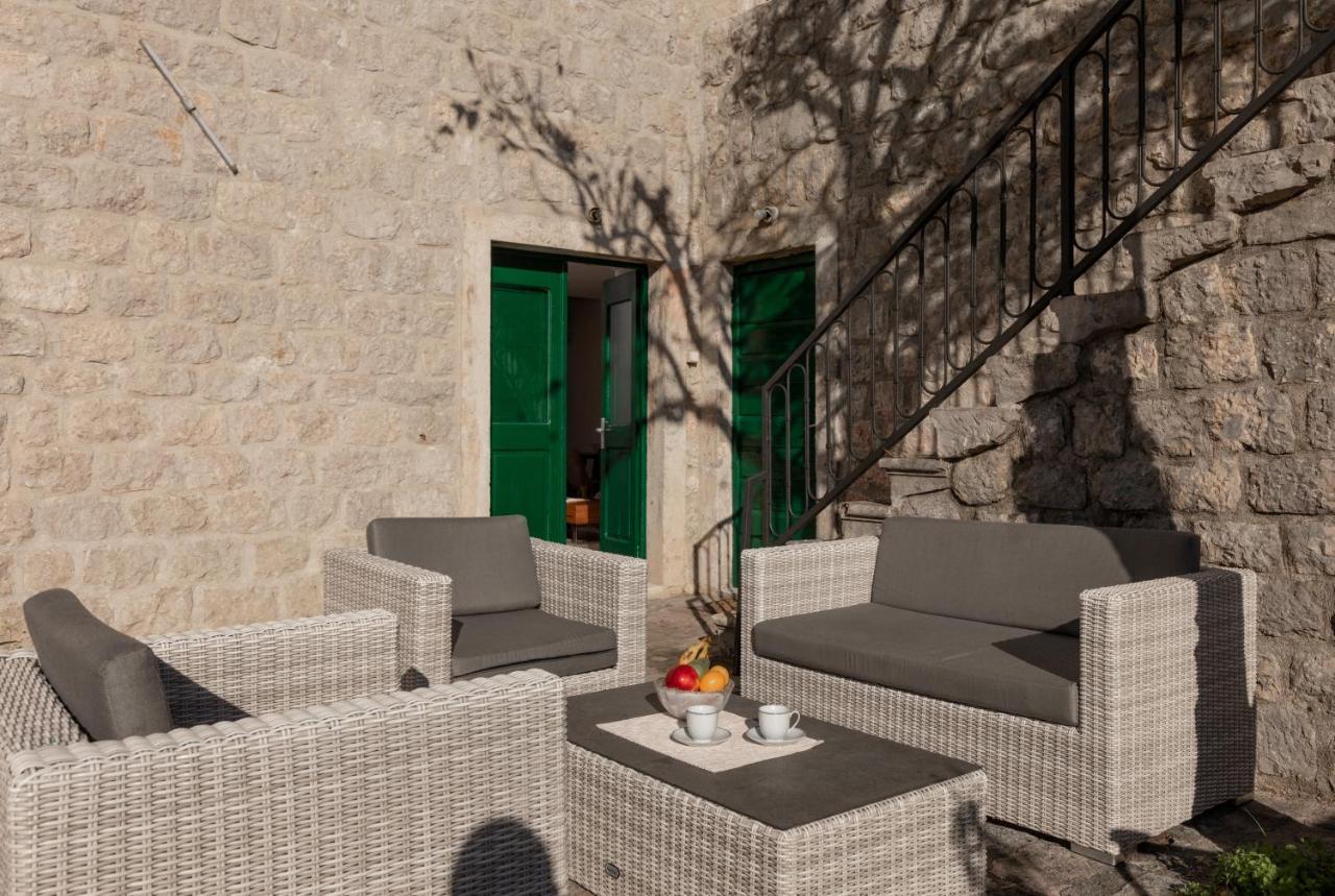 Tanja'S Seafront Orahovac Apartment โกตอร์ ภายนอก รูปภาพ
