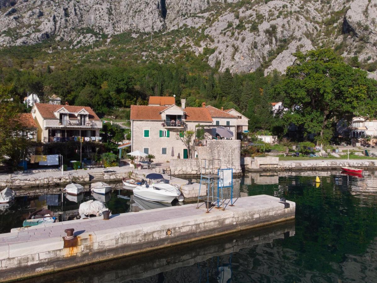 Tanja'S Seafront Orahovac Apartment โกตอร์ ภายนอก รูปภาพ
